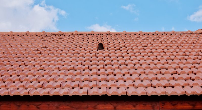 Refaire votre toiture pour restaurer son étanchéité et sa structure dans la durée